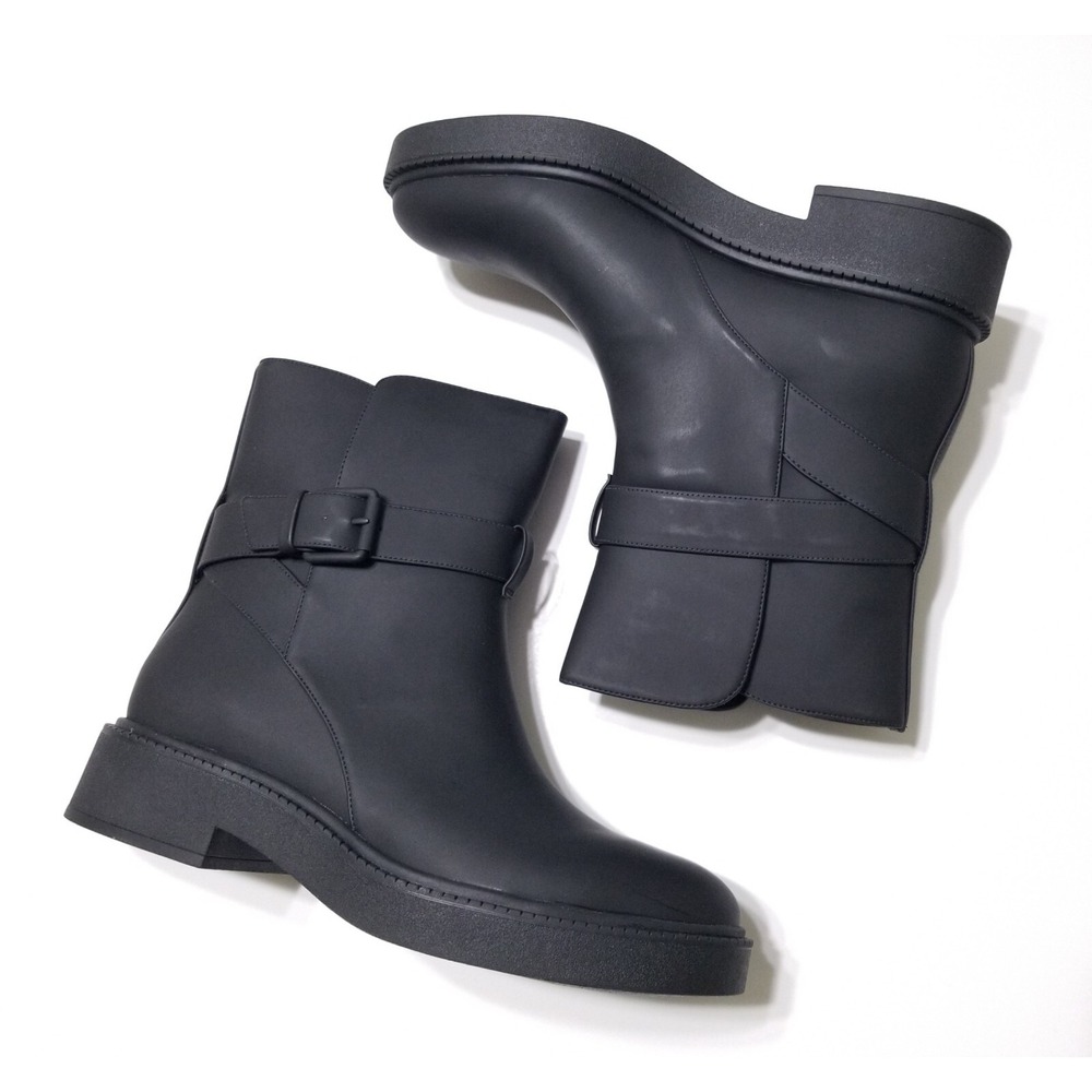 NIB Vince Kaelyn Leather Waterproof Moto Ankle Boots Black Buckle 9.5 $350 - Picture 6 of 16